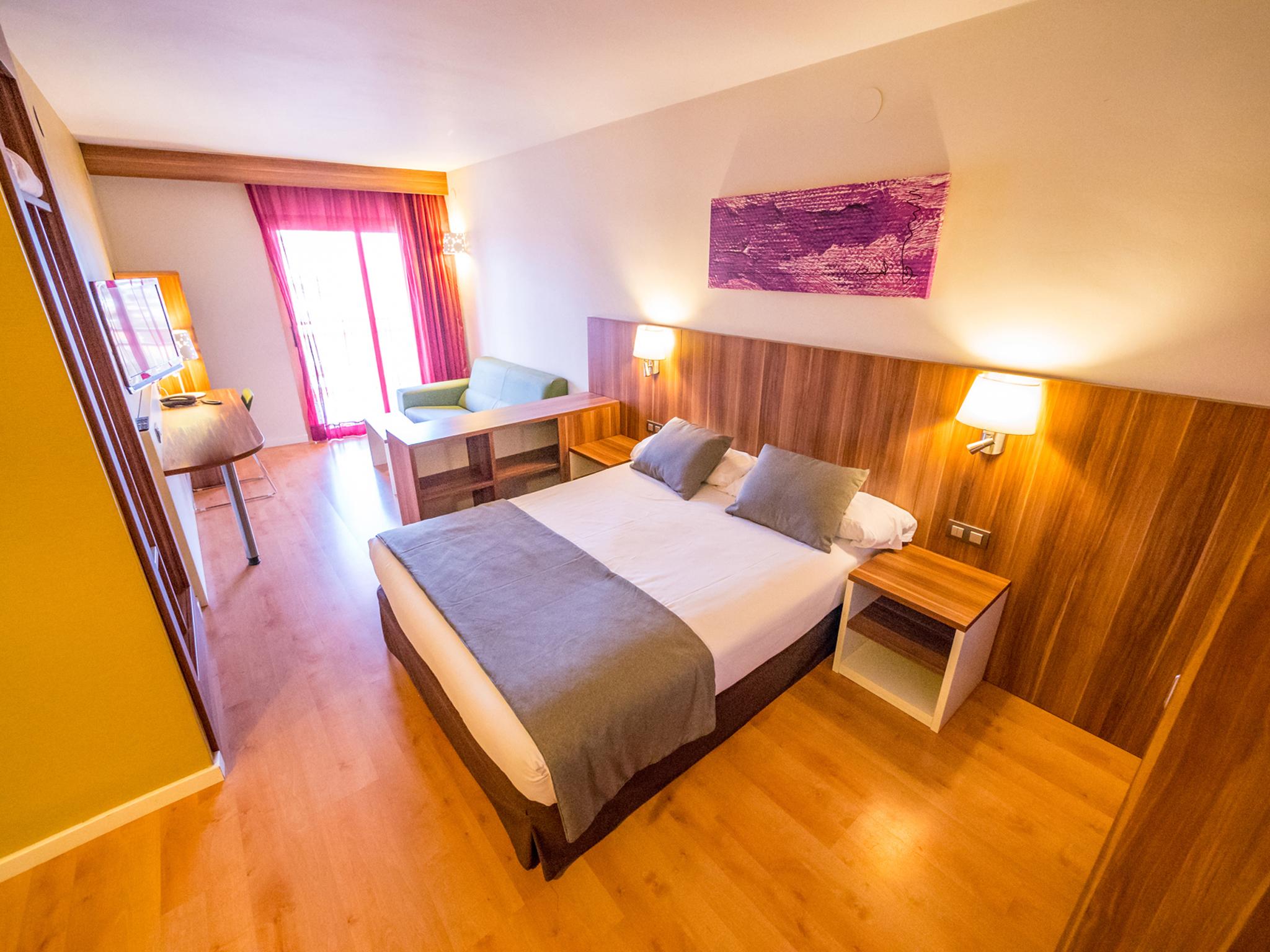 Golden Avenida Family Suites 4* Salou Dış mekan fotoğraf