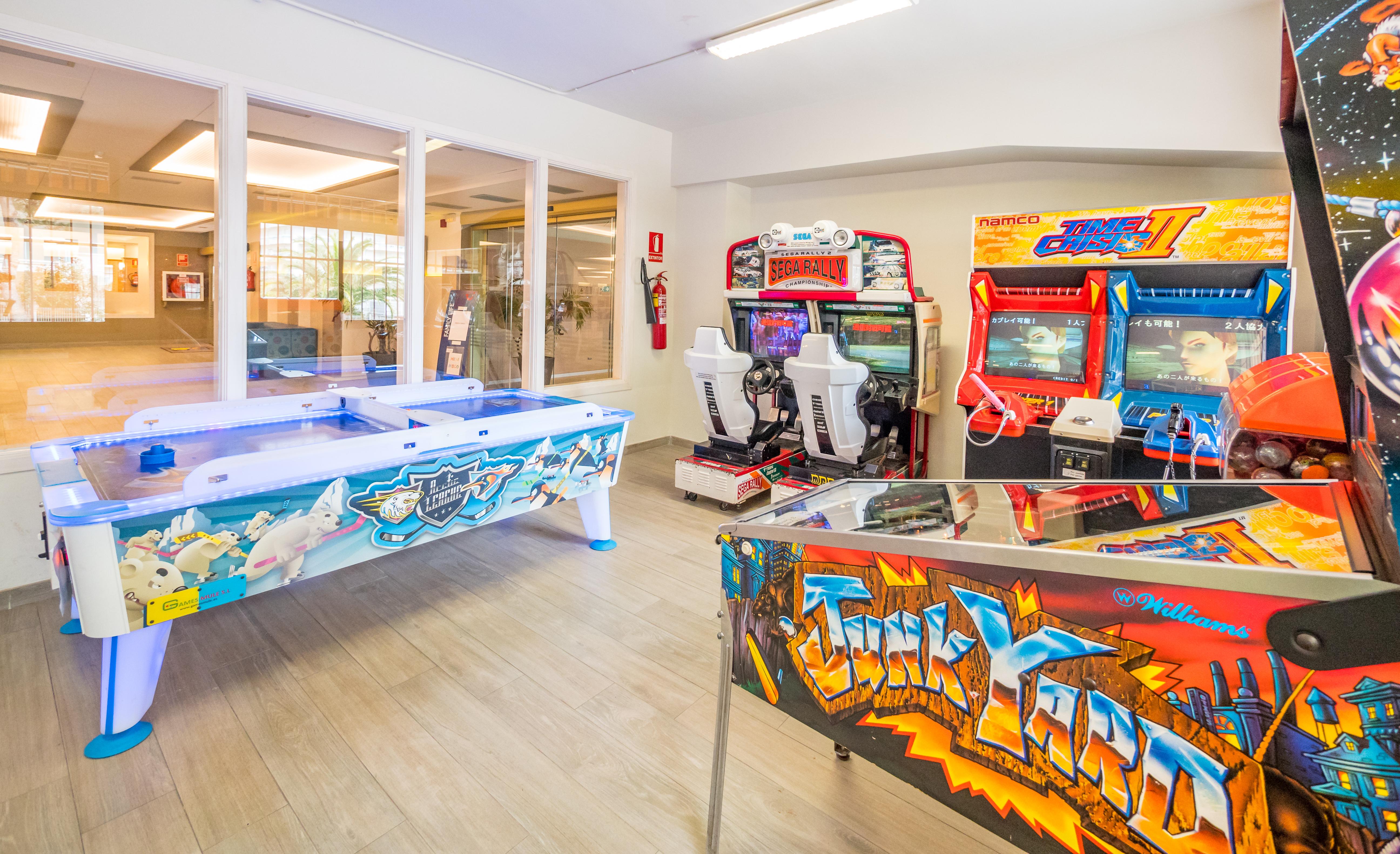 Golden Avenida Family Suites 4* Salou Dış mekan fotoğraf