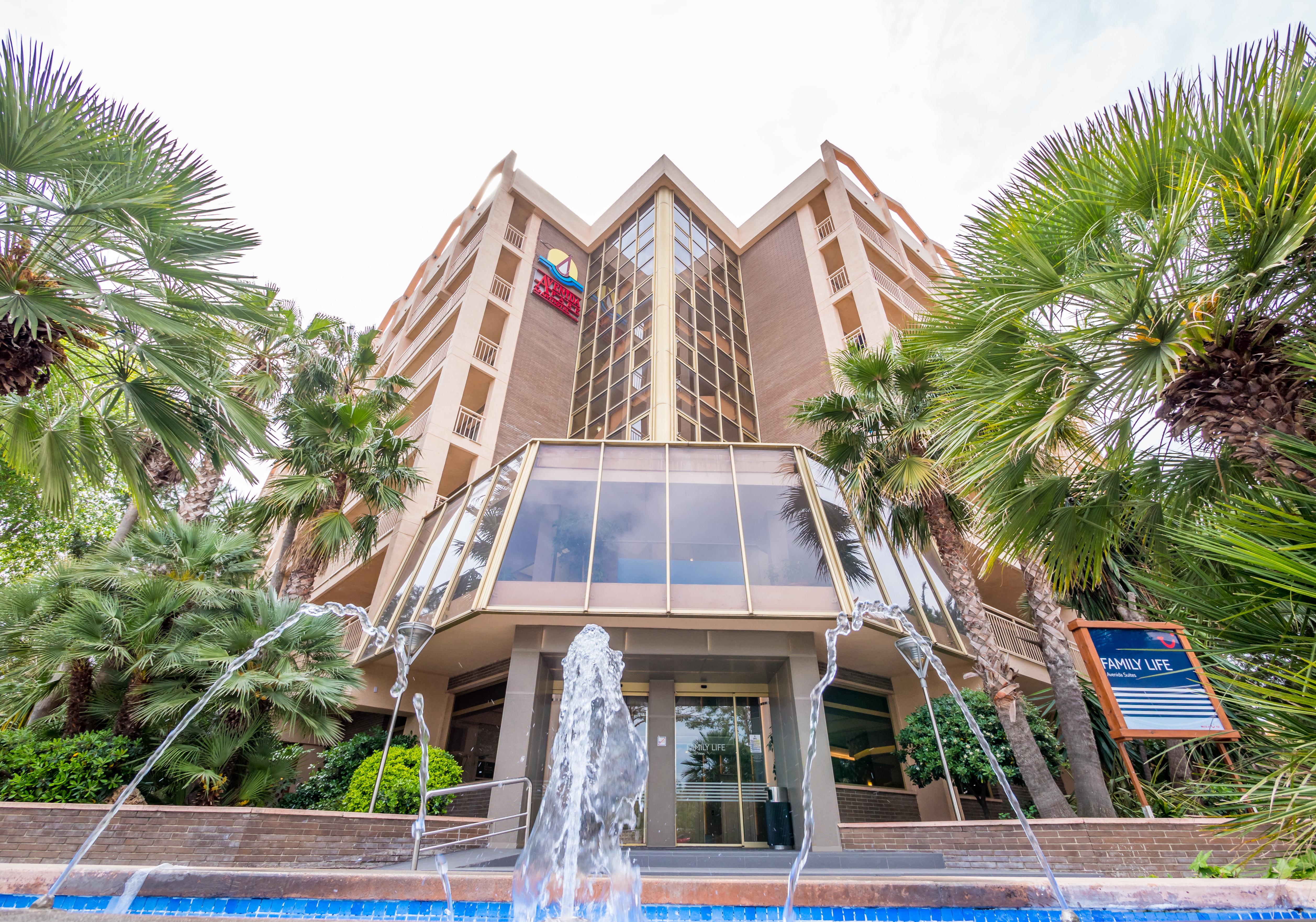 Golden Avenida Family Suites 4* Salou Dış mekan fotoğraf
