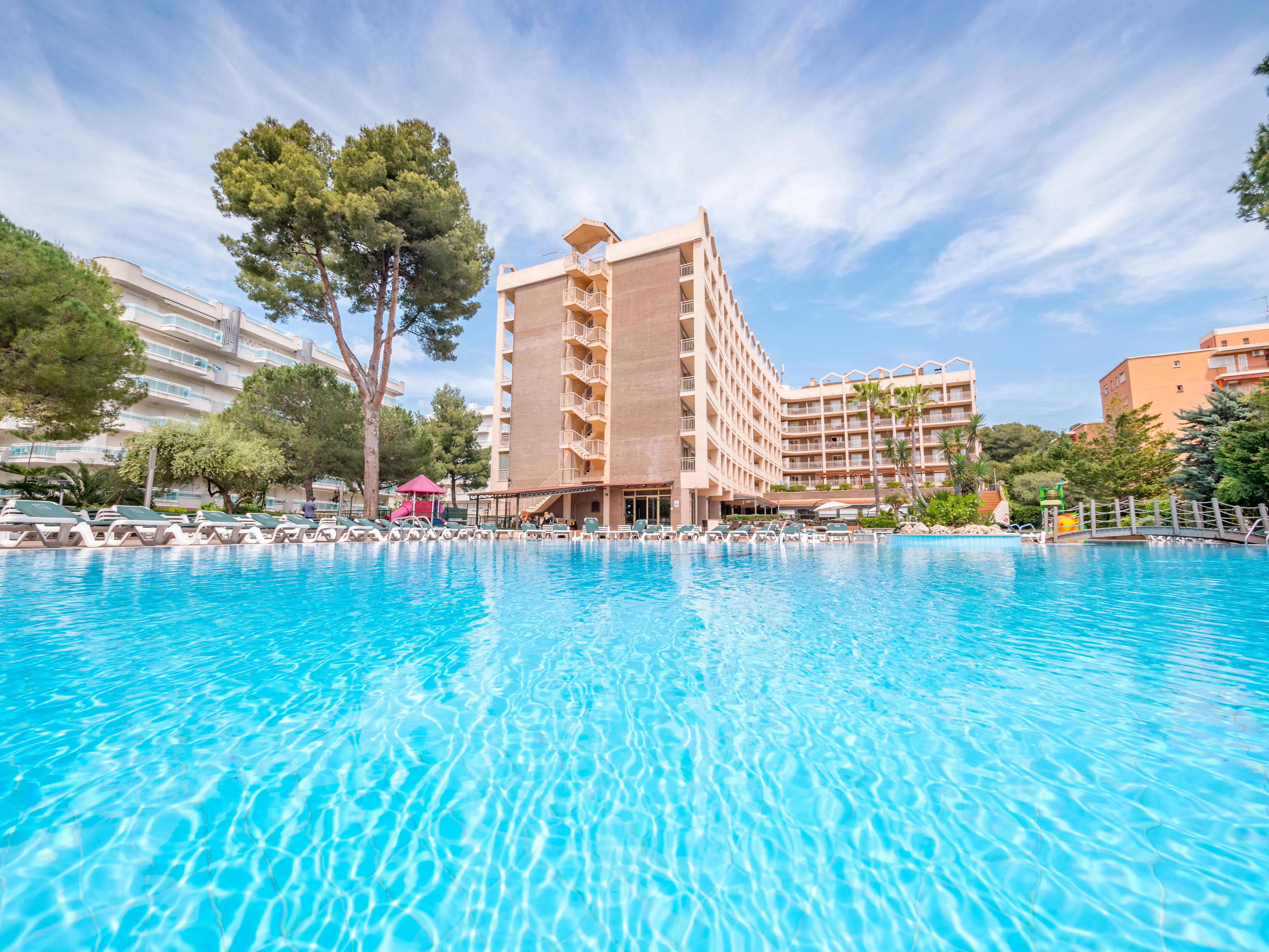 Golden Avenida Family Suites 4* Salou Dış mekan fotoğraf