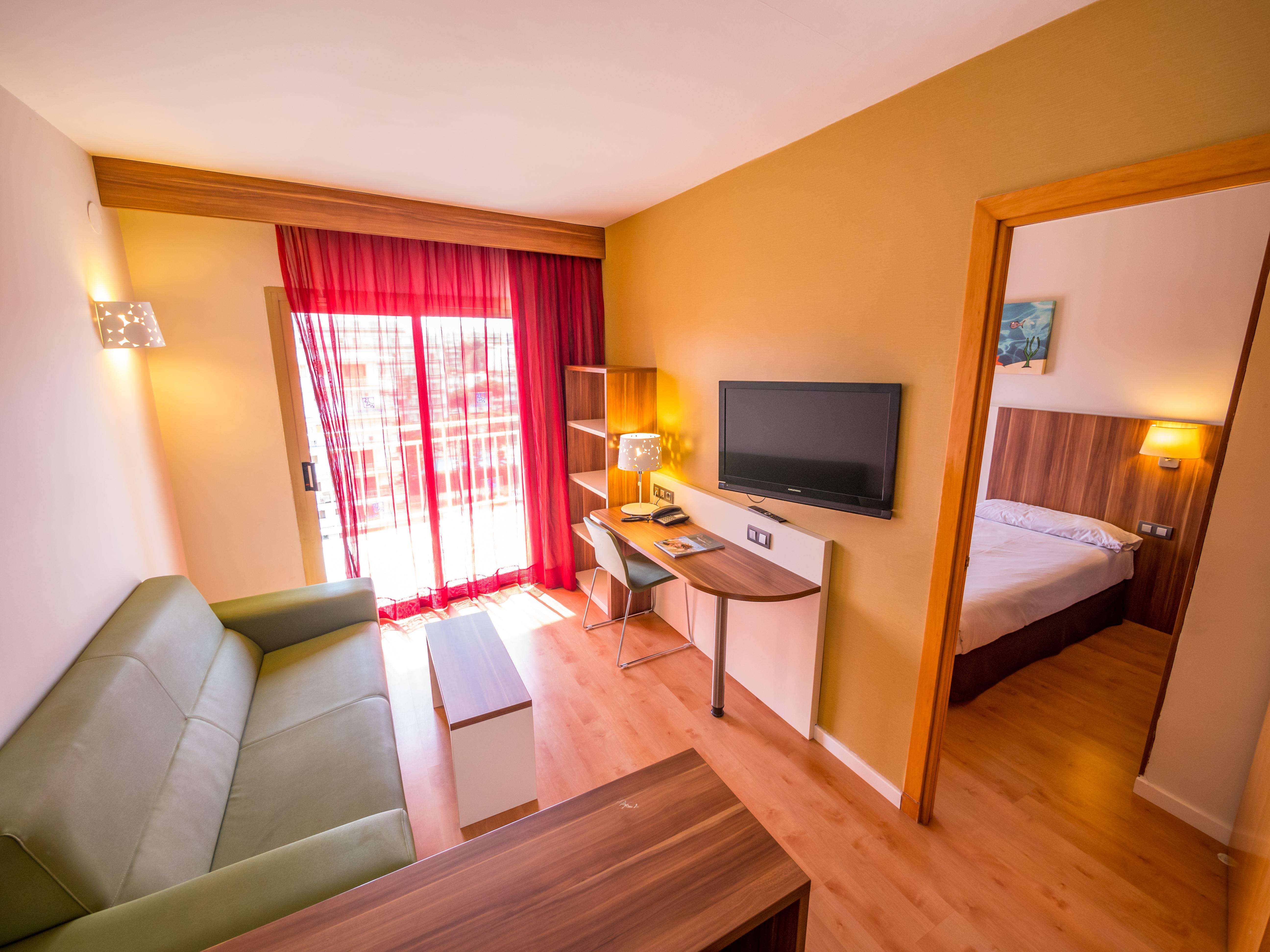 Golden Avenida Family Suites 4* Salou Dış mekan fotoğraf