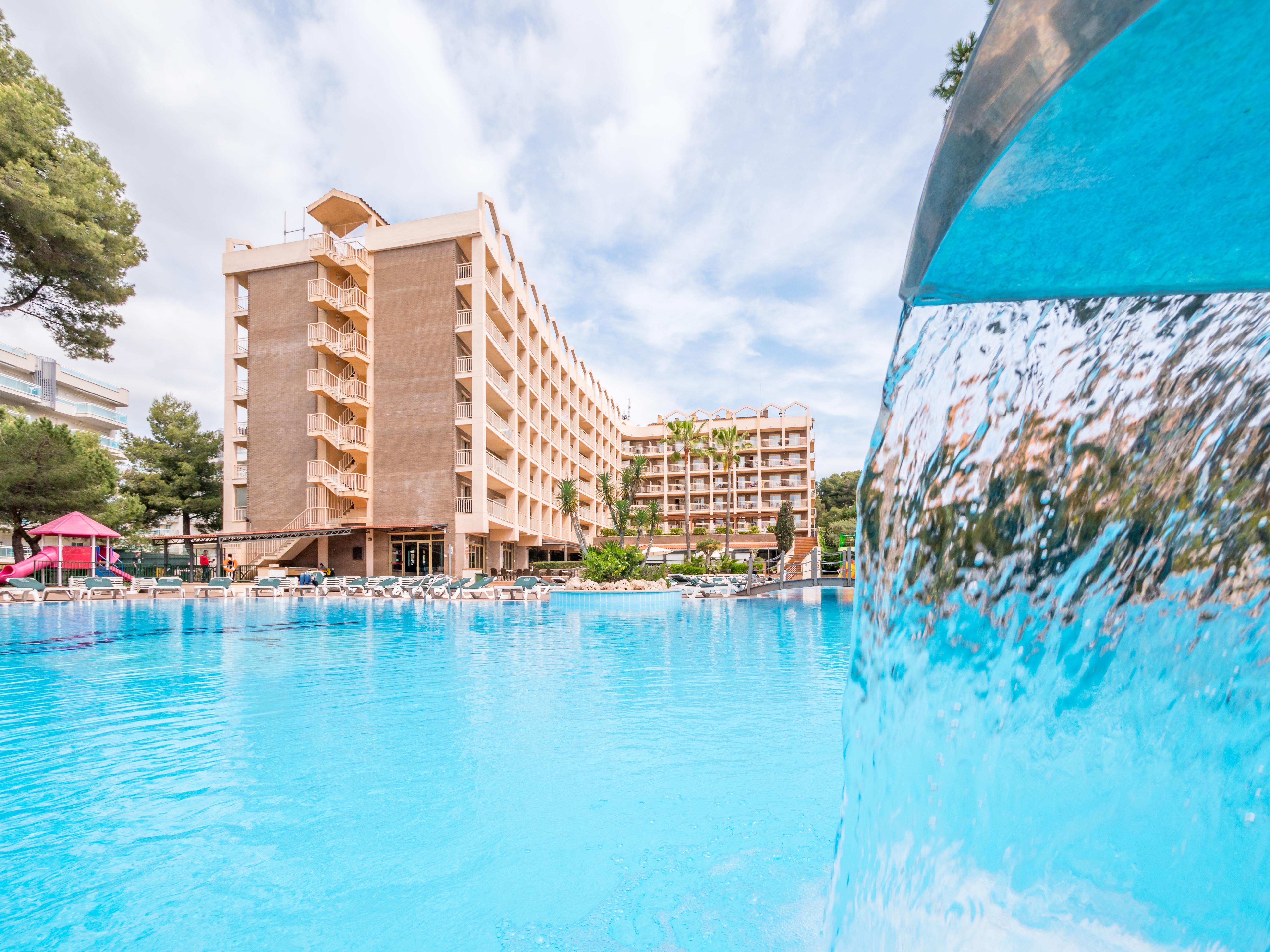Golden Avenida Family Suites 4* Salou Dış mekan fotoğraf
