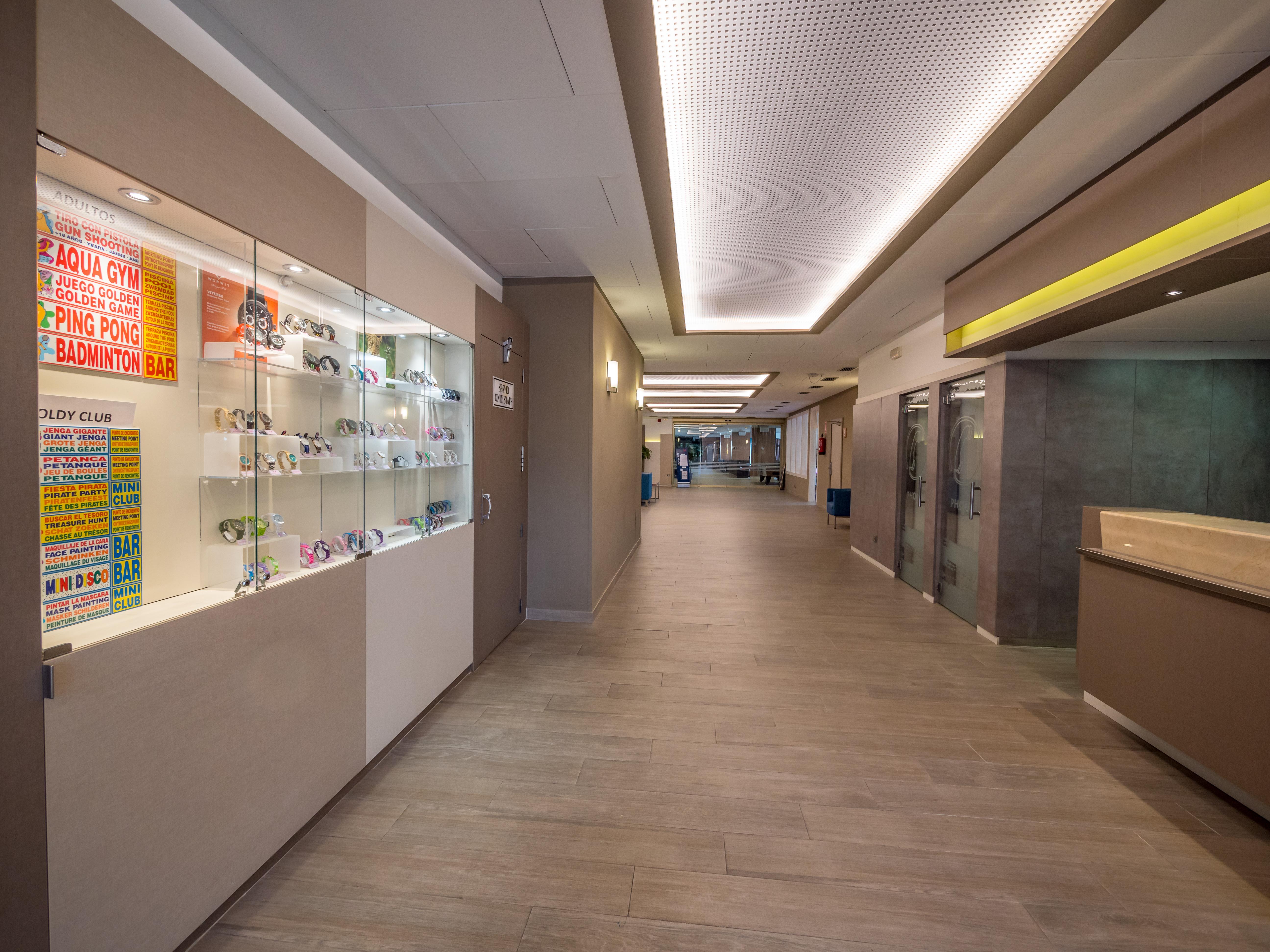Golden Avenida Family Suites 4* Salou Dış mekan fotoğraf