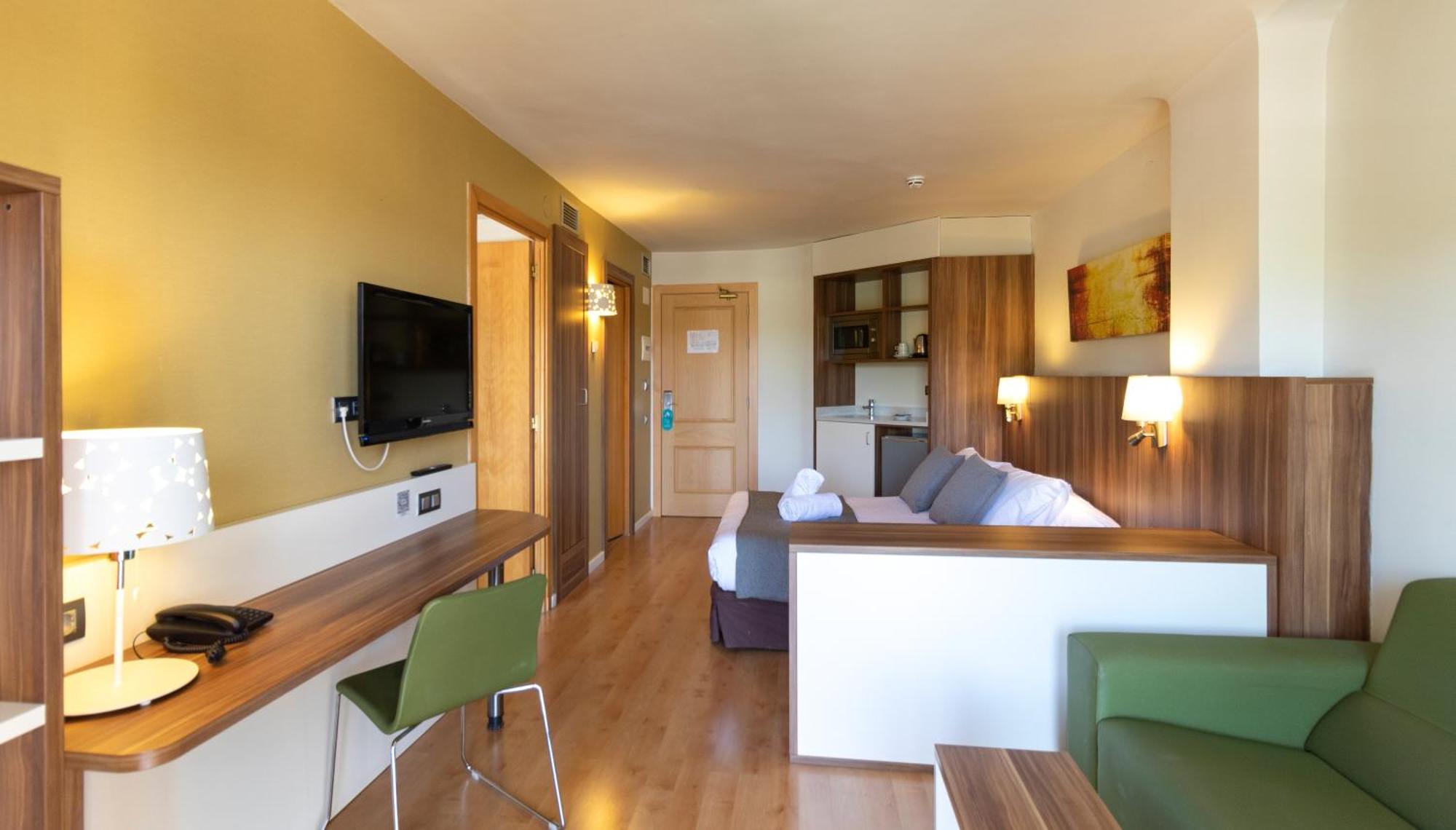 Golden Avenida Family Suites 4* Salou Dış mekan fotoğraf