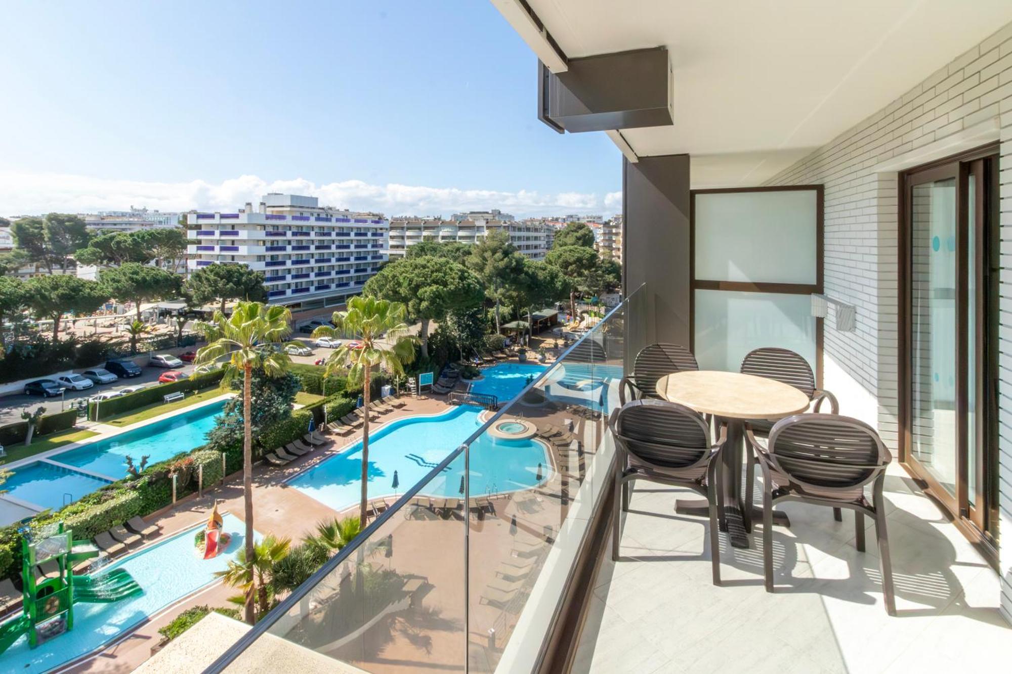 Golden Avenida Family Suites 4* Salou Dış mekan fotoğraf