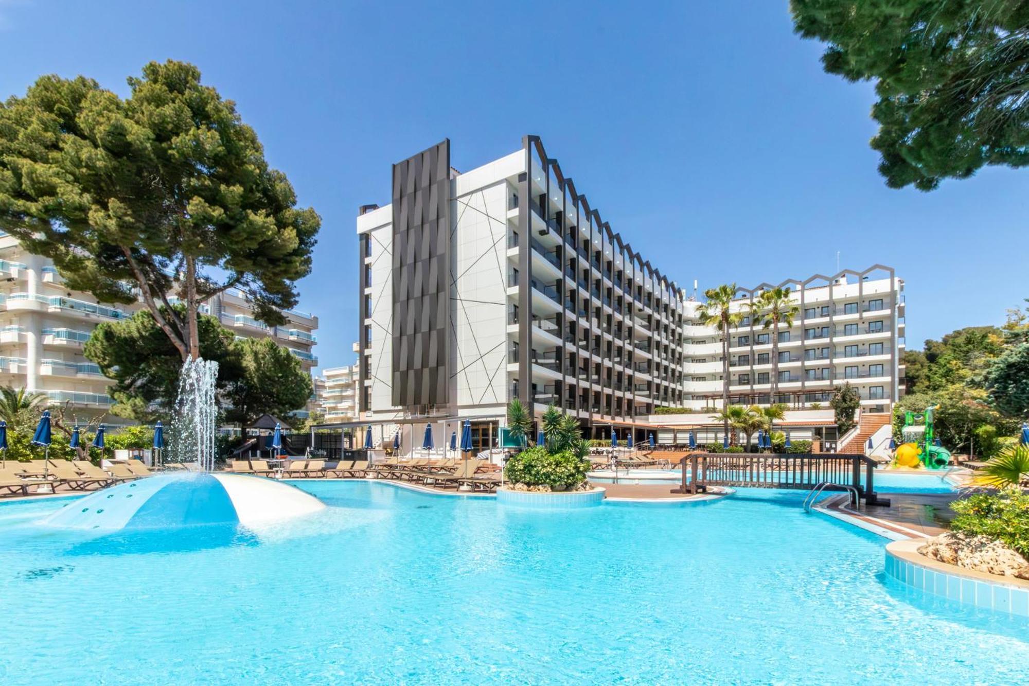 Golden Avenida Family Suites 4* Salou Dış mekan fotoğraf