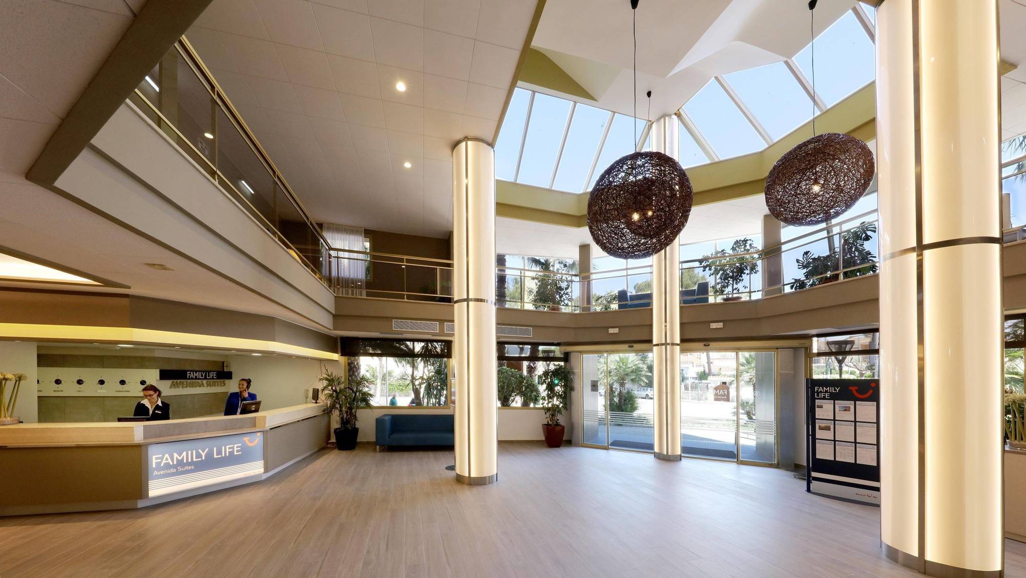 Golden Avenida Family Suites 4* Salou Dış mekan fotoğraf